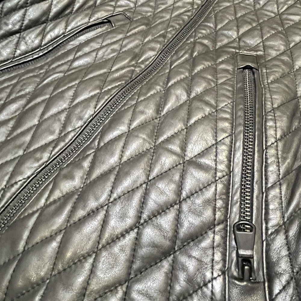 100% Leather Quilted Jacket - Picture 2 of 7